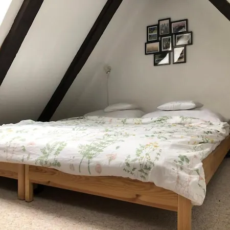 House In Oasis 10min To The Downtown * פראג